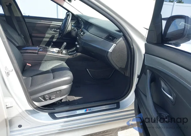 WBAXG5C55DDY33030: 43329764