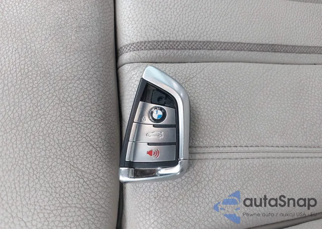 WBAJE5C5XKWW17297: 43329771