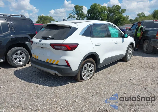 1FMCU0GN8RUA82631: 43329820