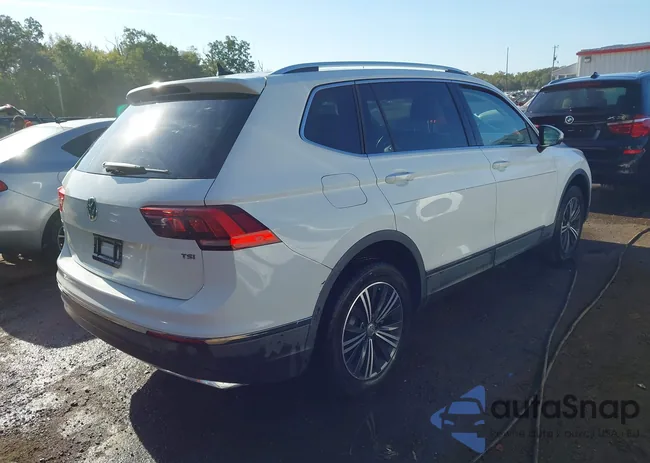 3VV3B7AX2JM016549: 43329848