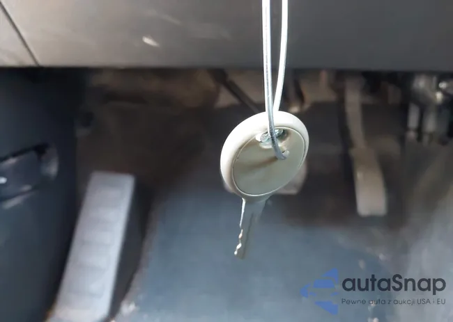 1C4NJDBB1ED607601: 43329852