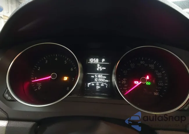 3VWD17AJ1FM319831: 43329916