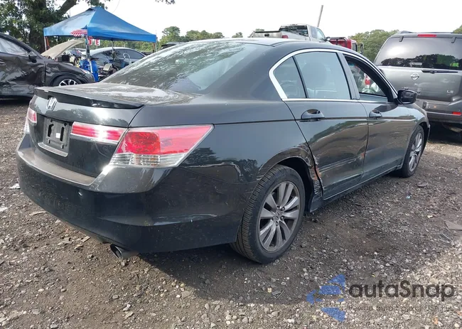 1HGCP2F74CA090777: 43330030