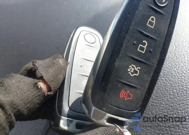 1FMCU0GD8KUC06345: 43330032