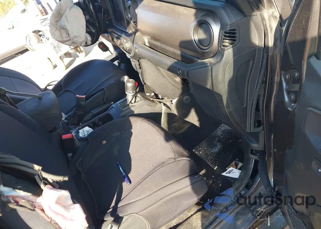 1C6HJTAG2ML515977: 43330801