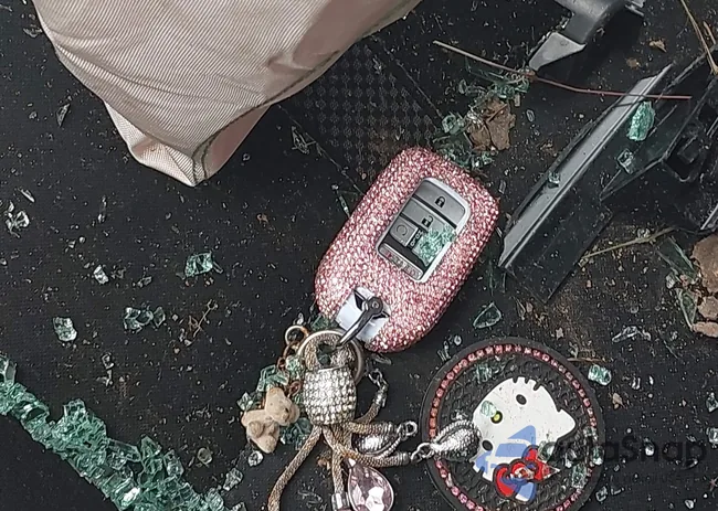 2HGFC4B82LH300720: 43330874