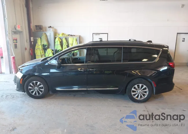 2C4RC1BGXKR539412: 43330875