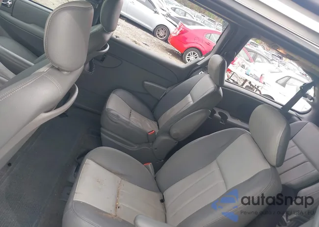 2D4GP44L64R516111: 43330877