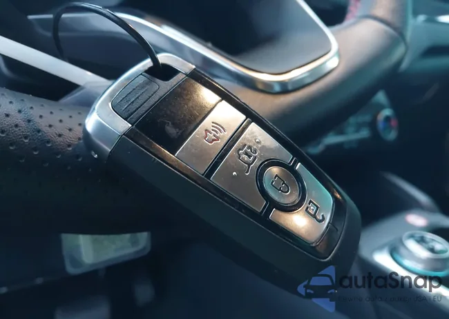 1FMCU0MN8SUB33474: 43330944