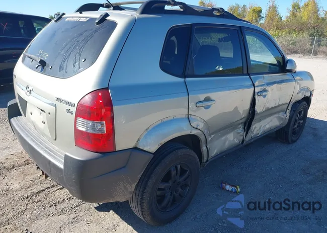 KM8JN12D88U823609: 43331072