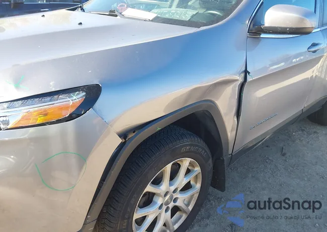 1C4PJLCS3EW143135: 43331122