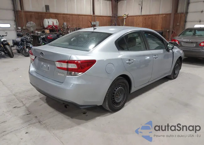 4S3GKAA63H3609465: 43330352