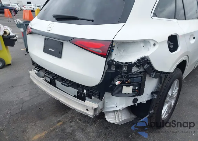 W1NKM4GB0SF329690: 43330541