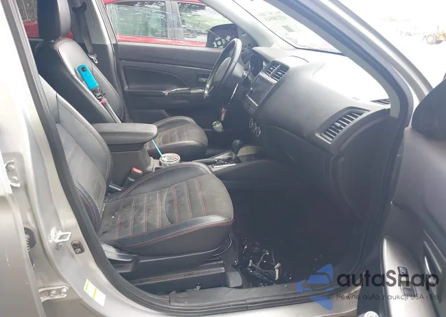 JA4AP3AW3JU015780: 43330543