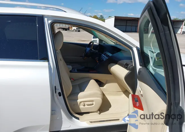 2T2ZK1BA3CC070868: 43330662