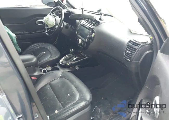 KNDJX3A53F7156710: 43331756