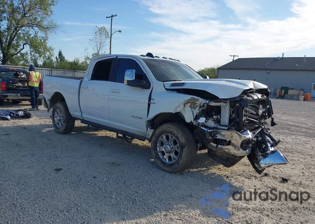 3C6UR5FL9RG329673: 43331798