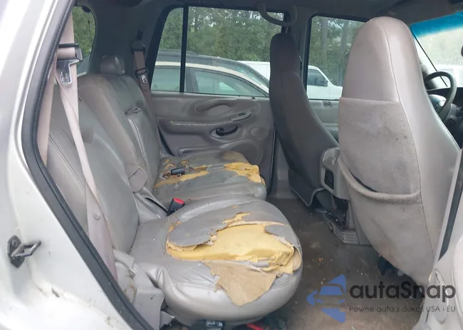 1FMRU15W81LA88712: 43332007