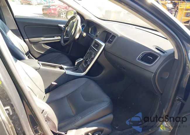 YV126MEB9F1199572: 43332099