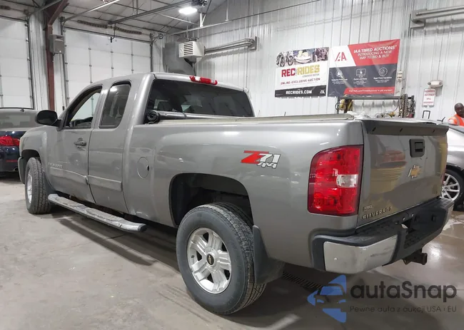 2GCEK190081206363: 43331361