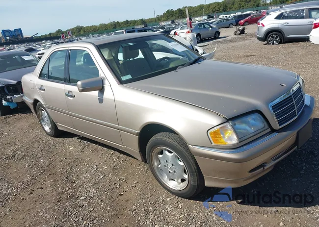 WDBHA24G2YA830700: 43331502