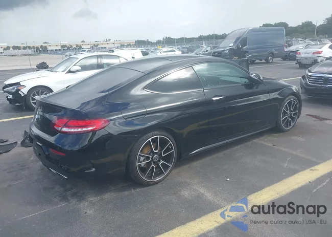 W1KWJ8DB9MG094142: 43331597