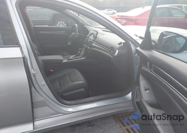 1HGCV1F35KA063051: 43331656