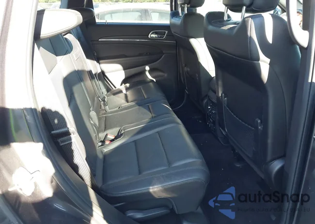 1C4RJFBG0JC273053: 43333209