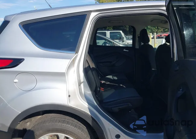 1FMCU0GD1KUB58557: 43332293