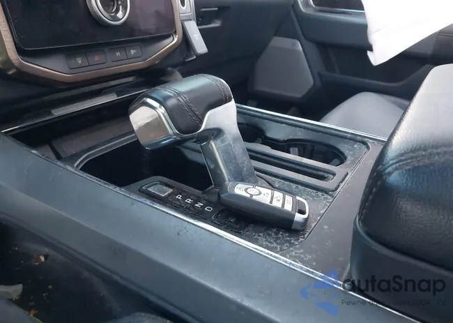 1FT6W1EV7NWG05527: 43332307