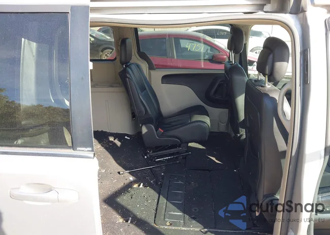 2C4RC1BG1ER215270: 43332310