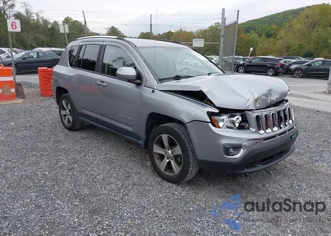 1C4NJDEB9GD572627: 43332405