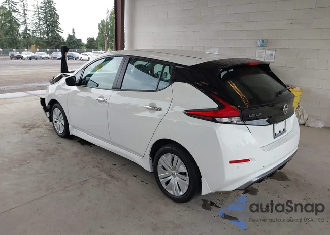 1N4AZ1BV1PC560696: 43332406