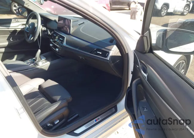 WBA53BJ00MWW89738: 43332489