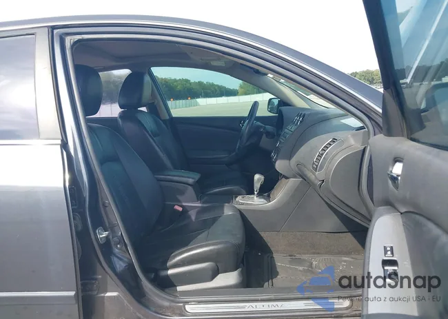 1N4AL2AP2BN469816: 43332491