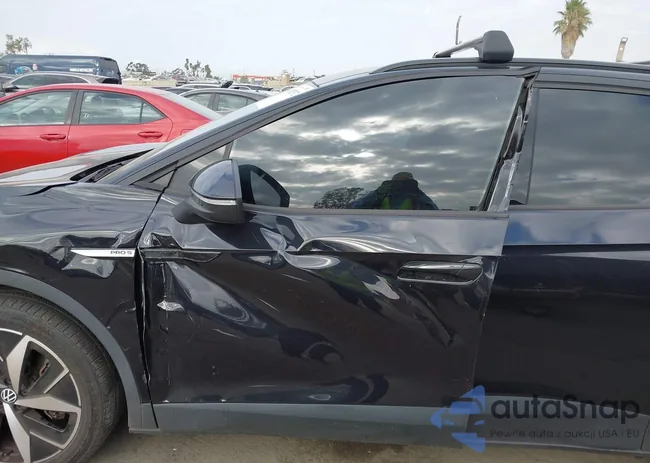 1V2FMPE87PC010876: 43332572