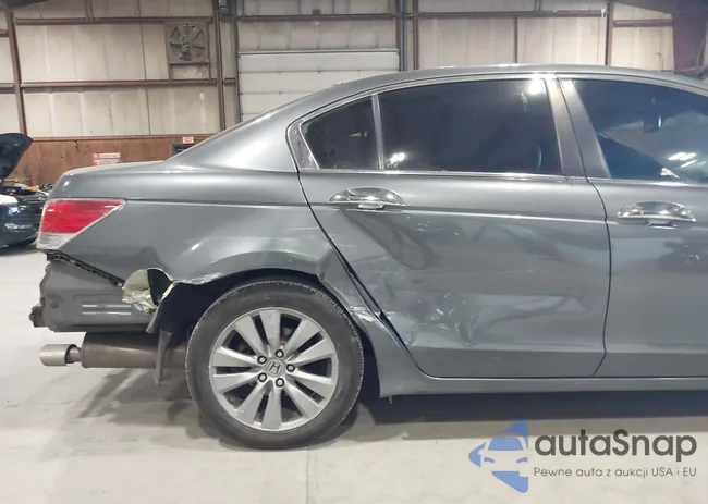 1HGCP3F81CA022659: 43332587