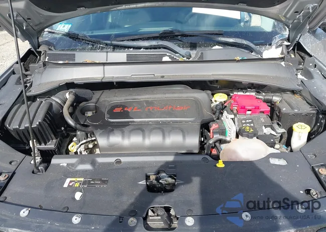 3C4NJDBB5KT593059: 43333836