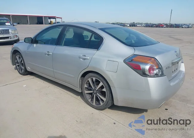 1N4AL2AP9CN499140: 43333328