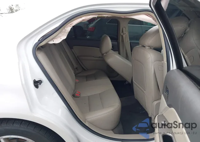 3FAHP0JA9AR284385: 43334766