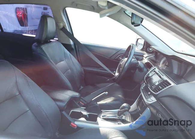 1HGCR2F86FA132311: 43334808