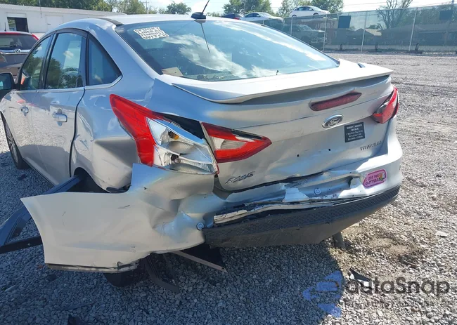 1FAHP3J21CL327807: 43335106