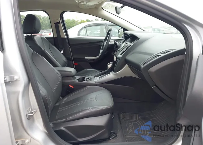 1FADP3F22EL235664: 43335171