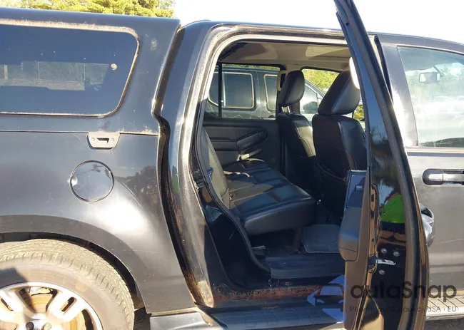 1FMEU2D83AUA04300: 43334384