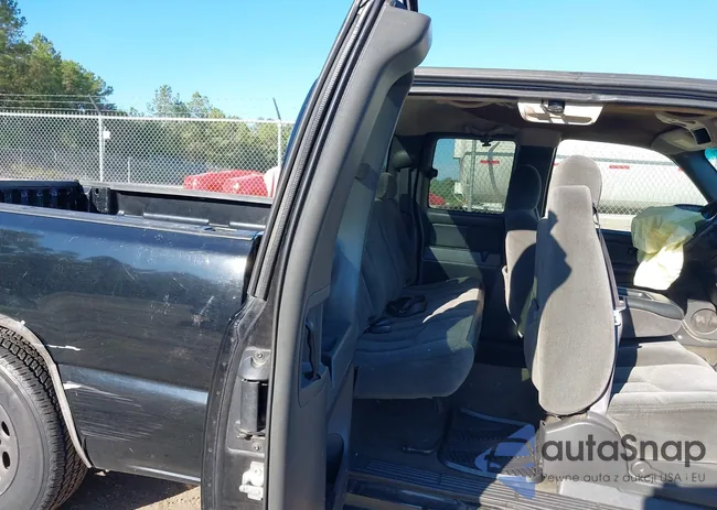 2GCEC19V651204976: 43334444