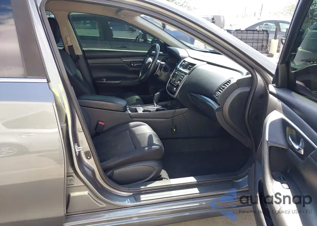 1N4AL3AP0JC143268: 43334542