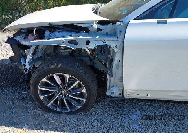 1GYKPTRL3RZ104780: 43335781