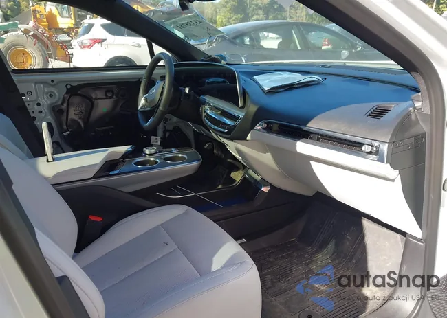 1GYKPTRL3RZ104780: 43335781