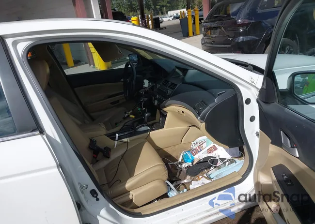 1HGCP2F69CA143528: 43335962