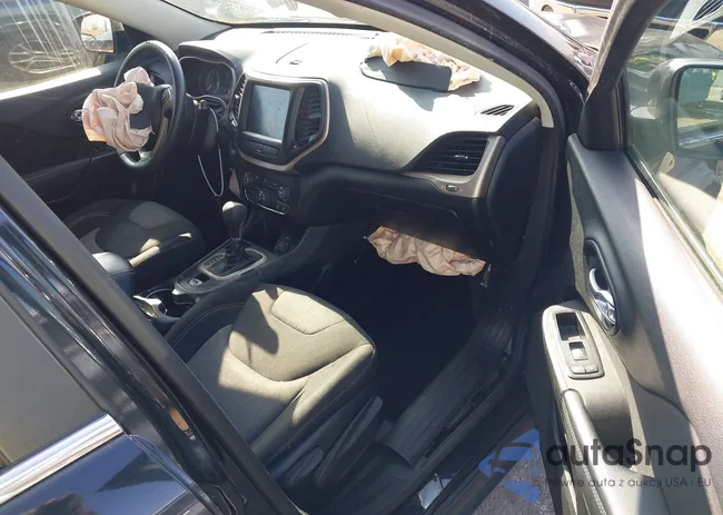 1C4PJLCS0EW154674: 43335552